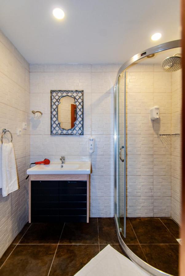 Naz Hotel Old Bazaar Истанбул Екстериор снимка